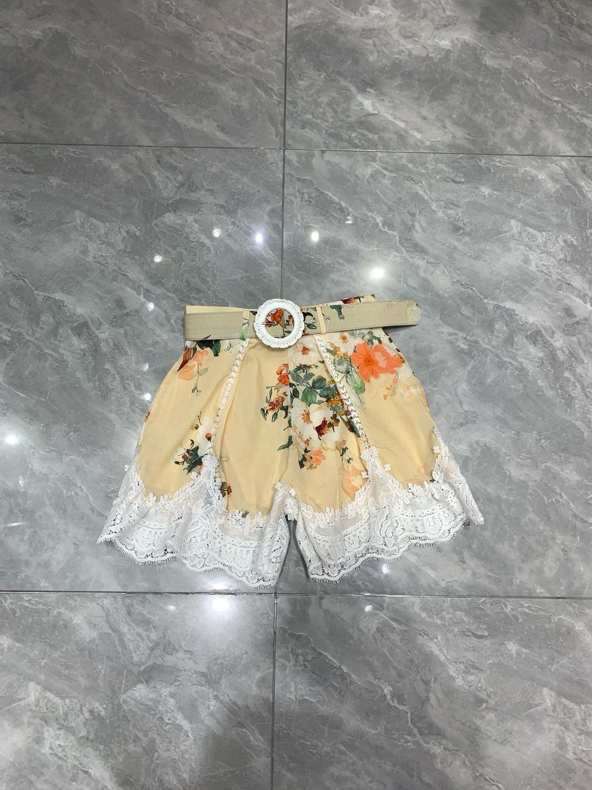 ZIMMERM* Stand-up collar lace top + shorts set