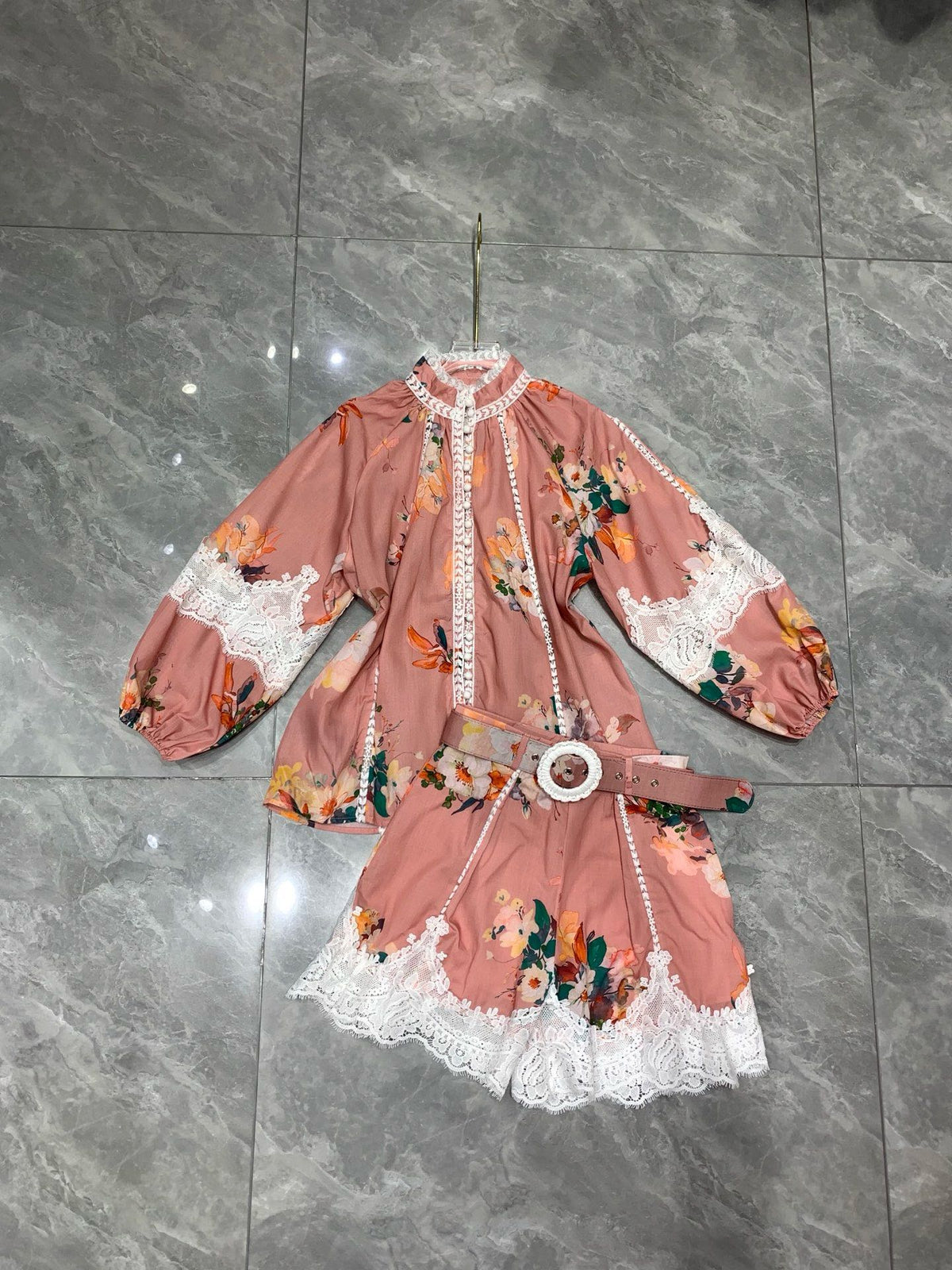 ZIMMERM* Stand-up collar lace top + shorts set