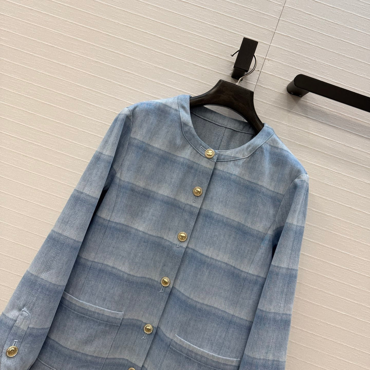 Chanel 26SS Resort Collection: Denim Jacket / High-Waisted Wide-Leg Trousers