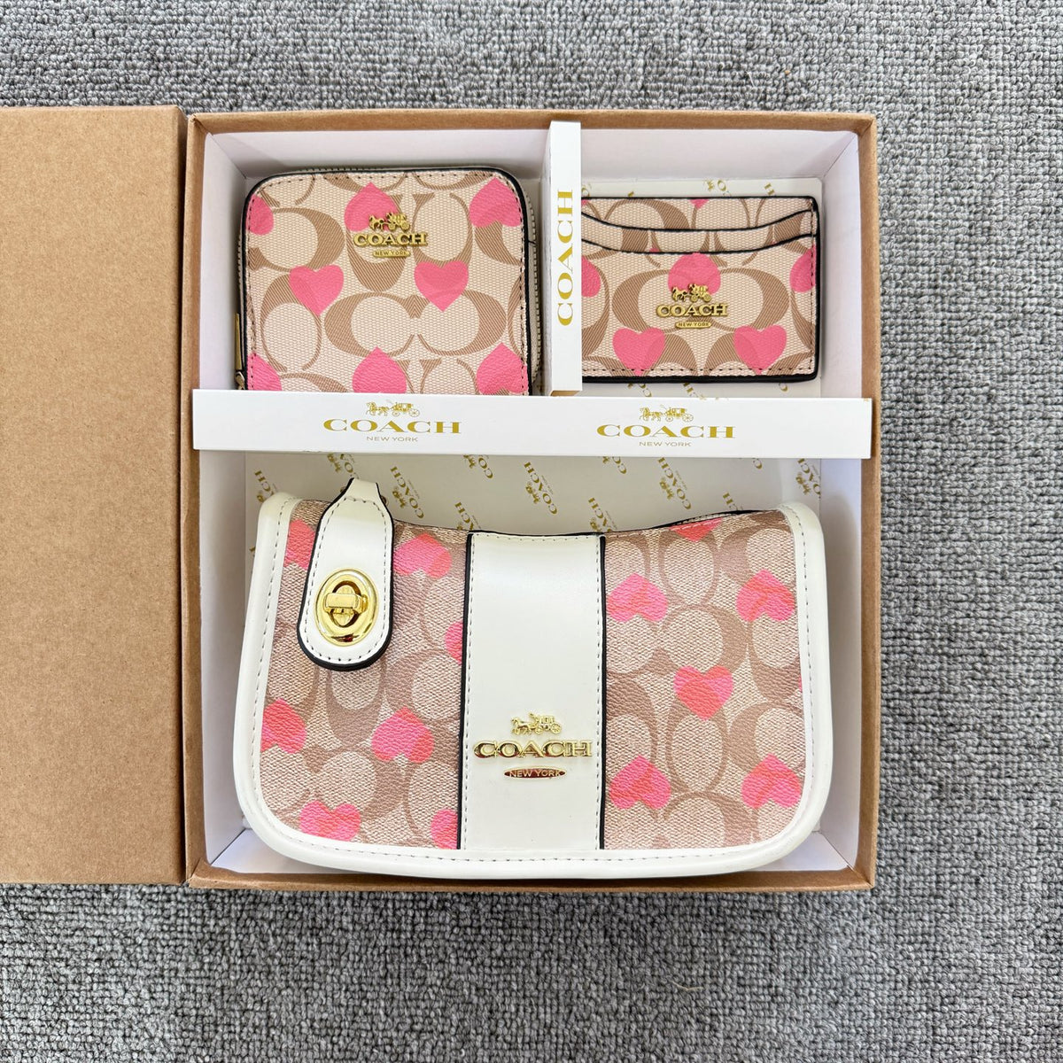 Coh Gift Box Bag